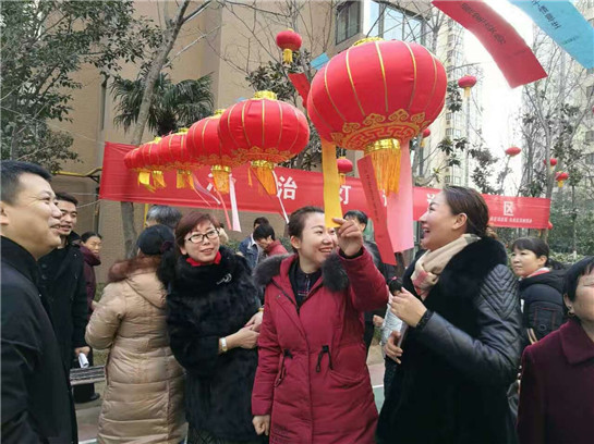 喜迎元宵佳节，法制灯谜进社区